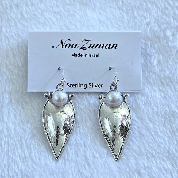 Noa Zuman Inverted Teardrop💧 With Freshwater Pearl Earrings - Picture 3 of 16